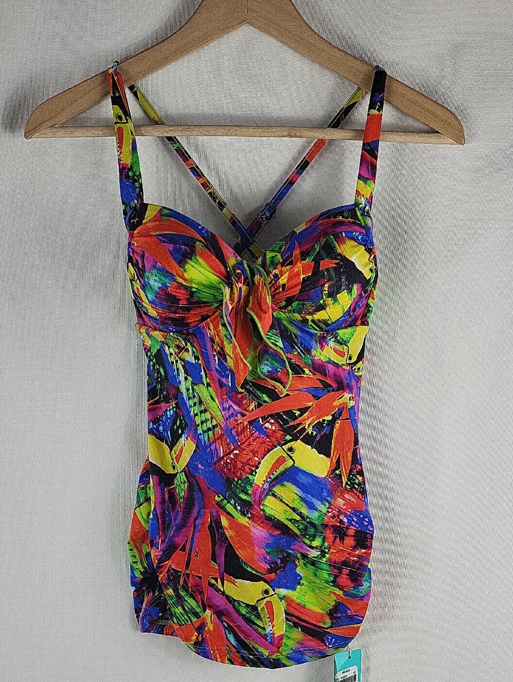NWT Seafolly Tropical Swim Top Size 6